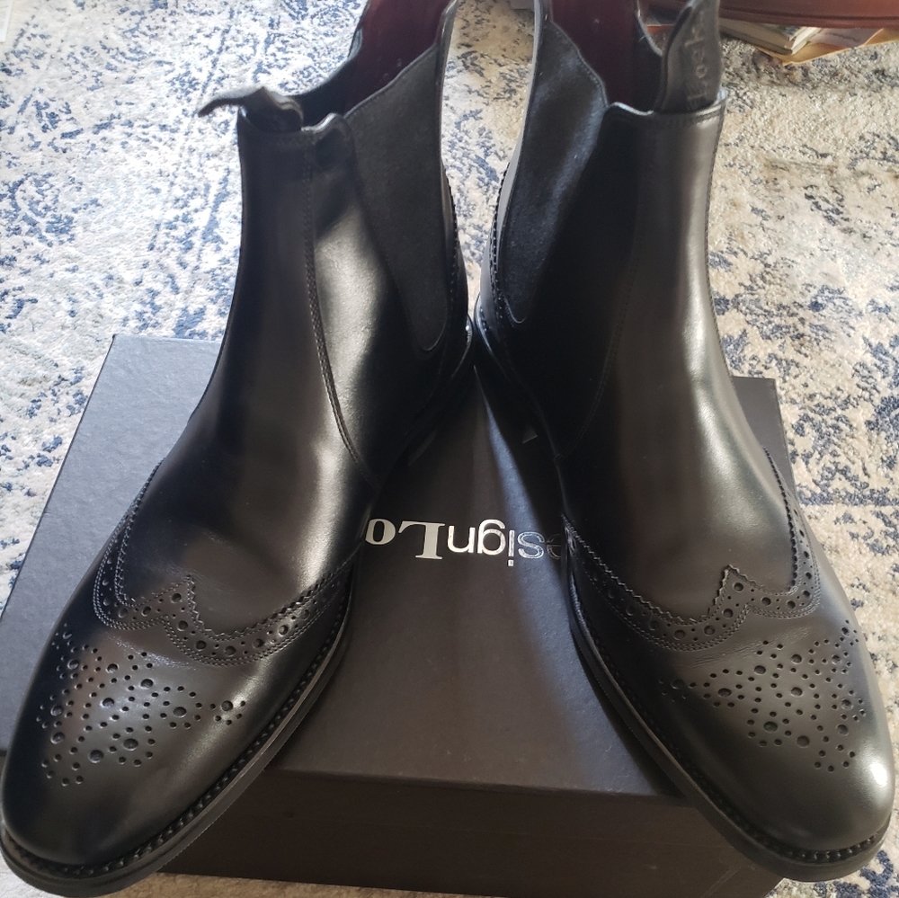 Mint condit Men's 100% Leather Black Chelsea Boots